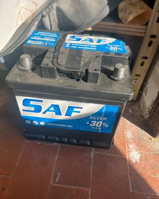 Batteria 12v 55 AH 450 EN