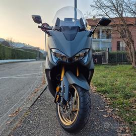 Yamaha Tmax 560