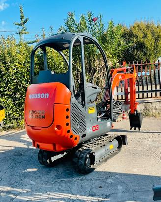 E47 Mini escavatore Neuson 17 q.li