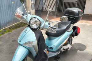 PIAGGIO LIBERTY 50 2T – BUONE CONDIZI. + ACCESSORI