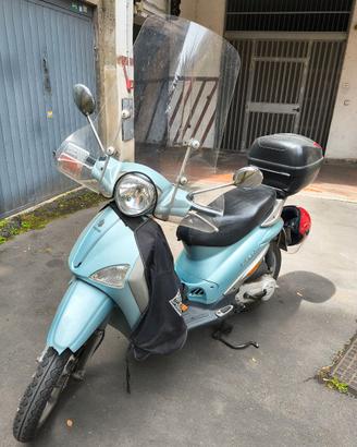 PIAGGIO LIBERTY 50 2T – BUONE CONDIZI. + ACCESSORI