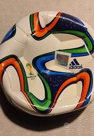 Pallone calcio Adidas Brazuca