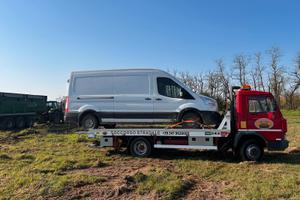 Carroattrezzi Iveco 75-10