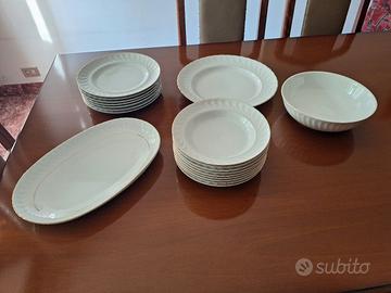 Servizio piatti