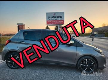 Toyota Yaris 1.5 Hybrid 5 porte Business