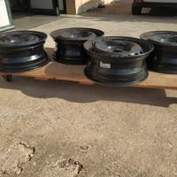 Cerchi per gomme termiche