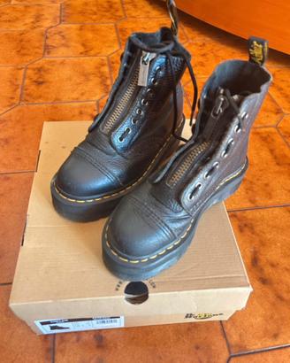 Dr. Martens con zip