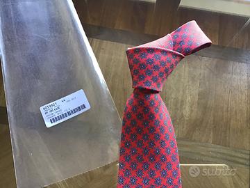 HERMES seta 100% eccellente stato come NUOVA