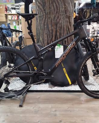 MEGAMO REASON 10 CRB AIR