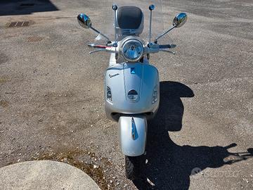 Vespa Gts 250 