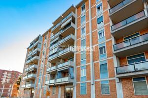 QUADRILOCALE COMODO AI SERVIZI!!