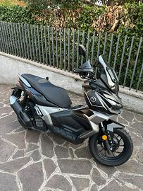 Scooter  Voge SR 200