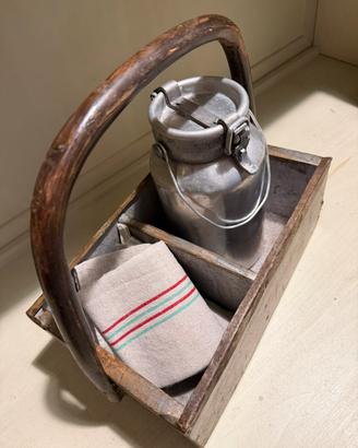 Cassetta dehli attrezzi in legno