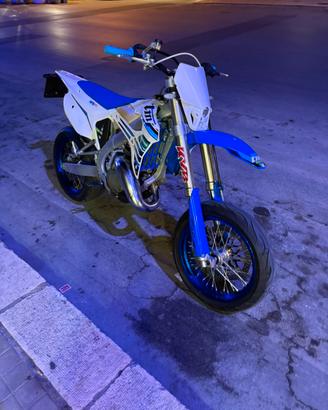 TM 125 NUOVO DI ZECCA