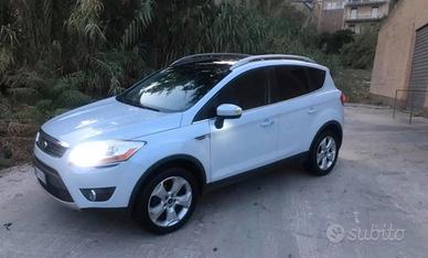 Ford kuga titanium 4x4 automatica