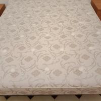 materasso matrimoniale con rete a doghe