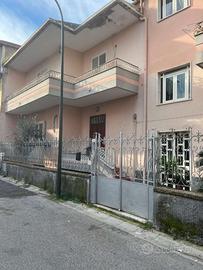 Appartamento con cortile