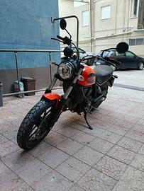 🏍️ DUCATI SCRAMBLER 400 SIXTY2 – 2017 | 9.600 KM
