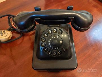 telefono vintage in Bachelite anni 60