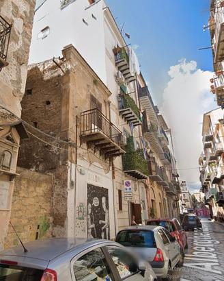 Palazzina da ristrutturare con progetto approvato