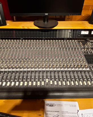 Mixer mackie 32.8