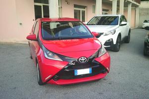 Toyota Aygo 1.0 VVT-i 69 CV 5 porte x-play