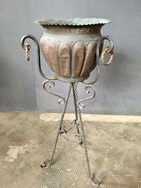 Porta vaso in rame e ferro battuto