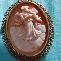 Splendido Cameo Naturale e oro 18kt.