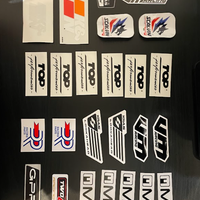 Set da 28 adesivi per moto di marca originali