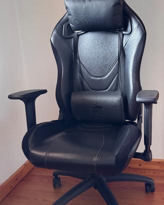 Sedia gaming MSI MAG CH130 X reclinabile