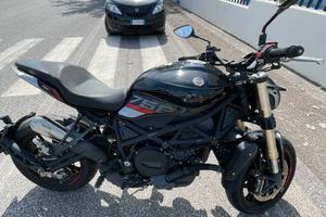 Benelli 752 S