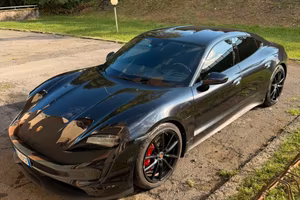 Porsche taycan 4s performance
