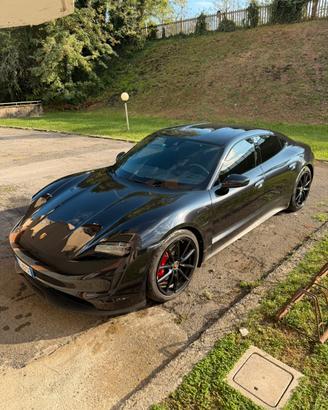 Porsche taycan 4s performance