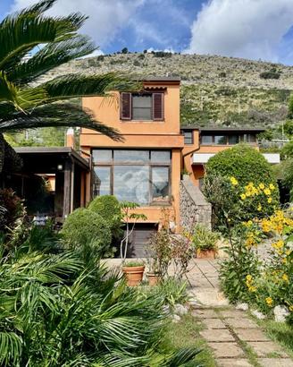 VILLA SINGOLA A TERRACINA