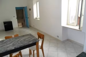 Appartamento di 75 m² con 2 locali a Ausonia