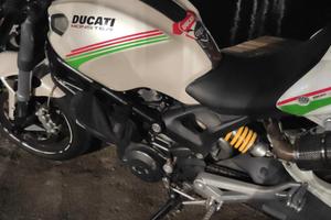 monster 696