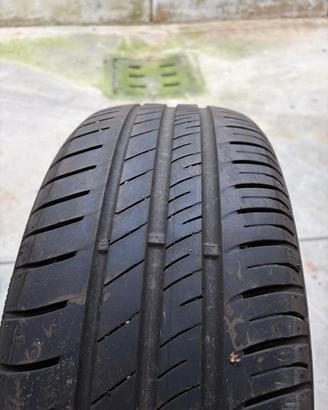 Gomme estive auto