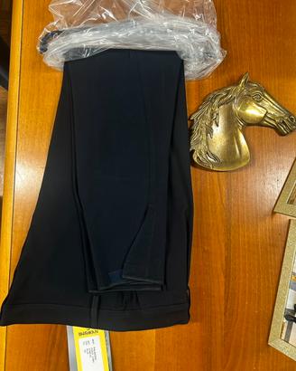 Pantaloni barrakan