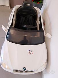 auto giocattolo BMW x6 