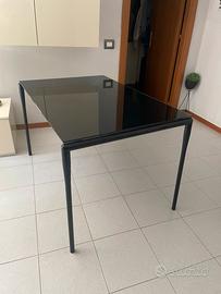 Tavolo allungabile in vetro temperato