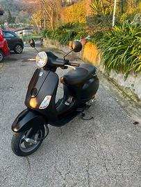 Piaggio Vespa LX 50 4t perfetta