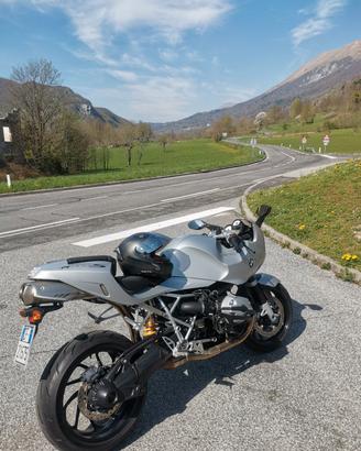 BMW R1200S - solo 9800km