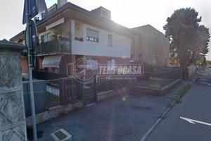 MONOLOCALE CON TAVERNA E DUE BALCONI ! CUCINA SEPA