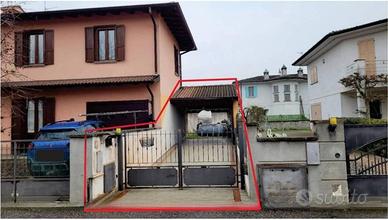 Immobile in asta di 179 m² con 4 locali e box auto