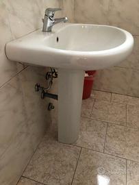 Lavabo a colonna completo di miscelatore