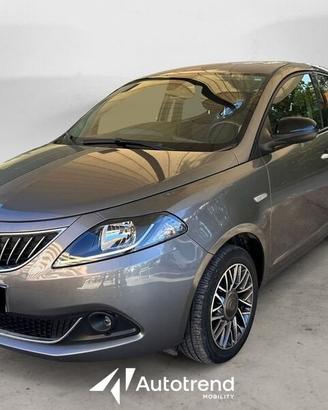 Lancia Ypsilon 1.0 FirefFly 70 CV Hybrid Oro S&S