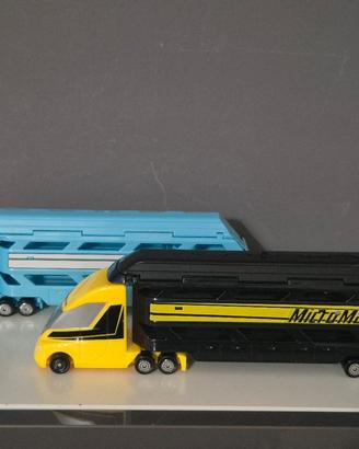 coppia camioncini MicroMachines machines