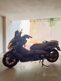 Yamaha TMax 500