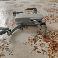 Dji mini 2 se con telecomando,batteria e custodia 