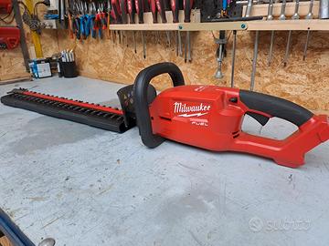 Tagliasiepi milwaukee M18 cht
